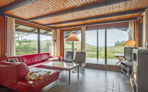 Maini - 600M from the Sea: 
