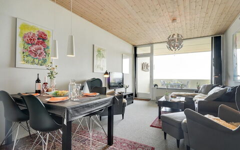 Rieterik - 50M from the Sea: Meubles, Design Intérieur, Sol, Bois, Plafond, Canapé, Sol, Chaise, Table, Salon