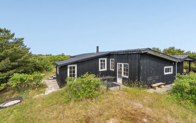 Stefana - 200M from the Sea