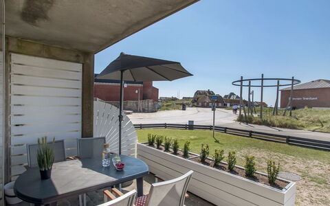 Jano - 100M from the Sea: Design Urbain, Composite, Mobilier De Jardin, Béton, Chaise, Appartement, Ombre, Balcon, Patio, Tableau De Plein Air