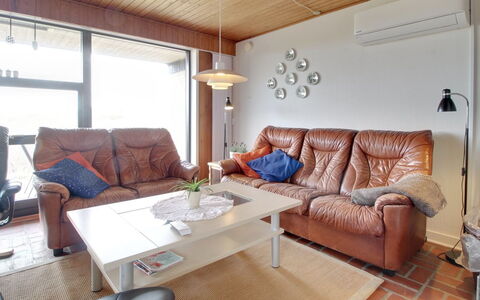 Sophine - 50M from the Sea: Meubles, Design Intérieur, Sol, Mur, Canapé, Sol, Bois, Plafond, Salon, Pièce