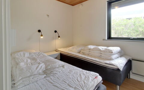 Sophine - 50M from the Sea: Lit, Chambre, Mur, Design Intérieur, Bois, Sol, Sol, Plafond, Drap De Lit, Literie