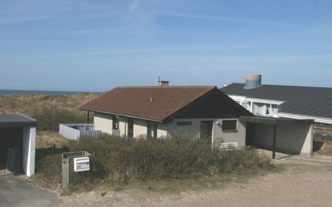Sophine - 50M from the Sea: 