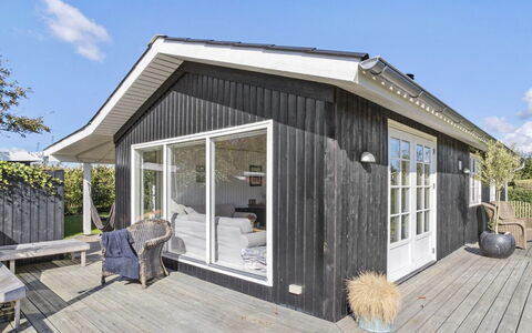 Sinika - 400M from the Sea: Plafond, Sol, Design Intérieur, Sol, Composite, Meubles, Recours, Hôtel, Conception, Daylighting