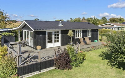 Sinika - 400M from the Sea