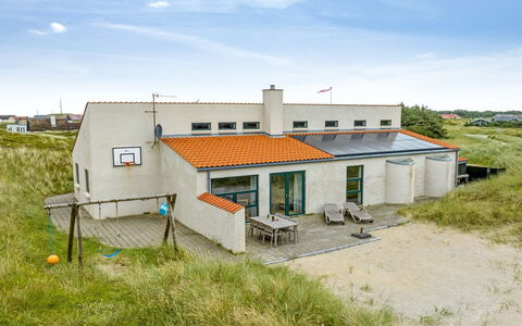 Teijo - 400M from the Sea: Toit, Maison, Domicile, Chalet, Siding, Biens, Allée, Batiments Jardin, Cour, Cabanon
