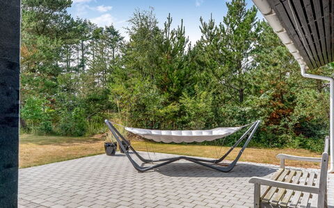 Barba - 2Km from the Sea: Mobilier De Jardin, Meubles, Jardin, Ombre, Chaise, Aménagement Paysager, Dur, Conception, Arrière-Cour, Balancelle