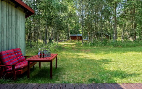 Elfrieda - 1.6Km from the Sea: Piscine, Mobilier De Jardin, Meubles, Recours, Dalle, Eco Hôtel, Ombre, Chaise, Loisir, Biens