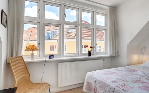 Fria - 500M from the Sea: Design Intérieur, Bois, Chambre, Lit, Sol, Sol, Plafond, Pièce, Appartement, Literie