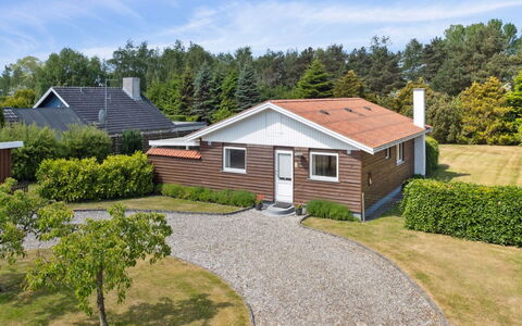 Onni - 1Km from the Sea: Piscine, Ville Resort