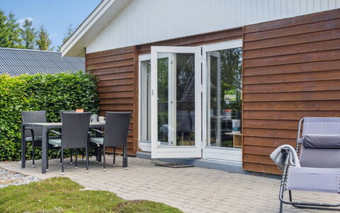 Onni - 1Km from the Sea: Piscine, Ville Resort