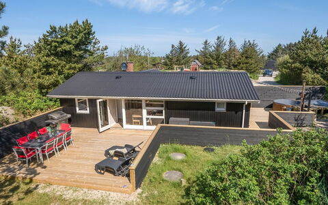 Finne - 800M from the Sea: Toit, Maison, Zone Résidentielle, Domicile, Biens, Chalet, Conception