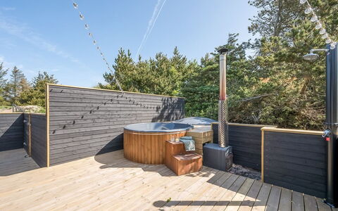 Finne - 800M from the Sea: Toit, Maison, Zone Résidentielle, Domicile, Biens, Chalet, Conception