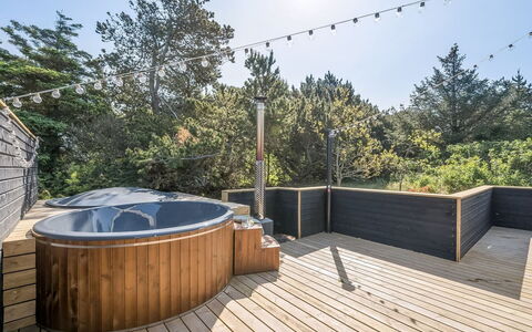 Finne - 800M from the Sea: Toit, Maison, Zone Résidentielle, Domicile, Biens, Chalet, Conception