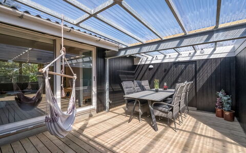 Finne - 800M from the Sea: Toit, Maison, Zone Résidentielle, Domicile, Biens, Chalet, Conception