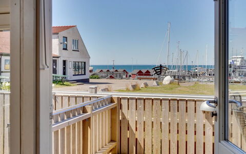 Ljubinko - 50M from the Sea: Bois, Domicile, Composite, Porte, Chalet, Ombre, Siding, Dur, Tache De Bois