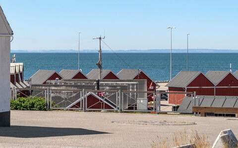 Ljubinko - 50M from the Sea: Bois, Domicile, Composite, Porte, Chalet, Ombre, Siding, Dur, Tache De Bois