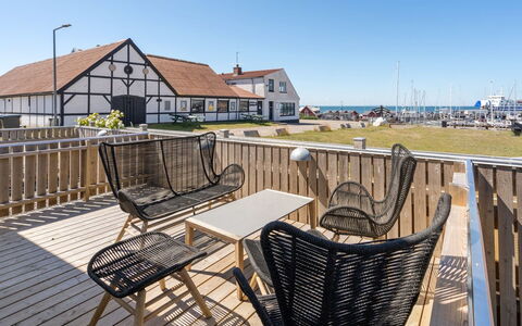 Ljubinko - 50M from the Sea: Bois, Domicile, Composite, Porte, Chalet, Ombre, Siding, Dur, Tache De Bois