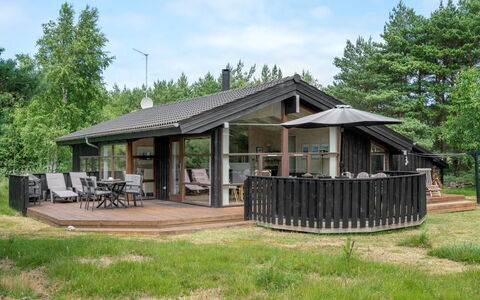 Mine - 300M from the Sea: Bois, Domicile, Porche, Plate-Forme, Dur, Toit, Tache De Bois, Parquet, Eco Hôtel