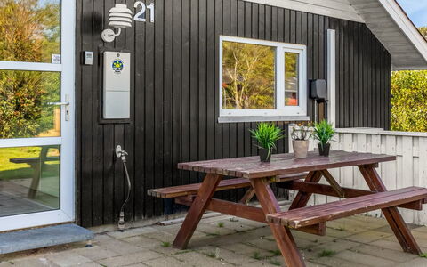 Gudmundine - 350M to the Fjord: Maison, Domicile, Toit, Zone Résidentielle, Chalet, Biens, Ferme, Pelouse, Aménagement Paysager, Siding