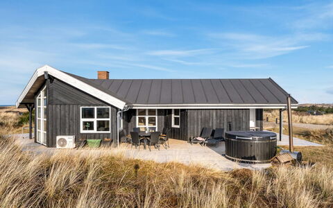 Tahnee - 450M from the Sea: Chalet, Cabanon, Cabane, Ferme, Prairie, Cabane, Grange, Cabane En Rondins, Batiments Jardin