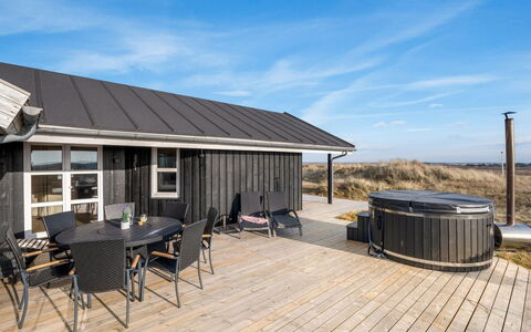 Tahnee - 450M from the Sea: Chalet, Cabanon, Cabane, Ferme, Prairie, Cabane, Grange, Cabane En Rondins, Batiments Jardin