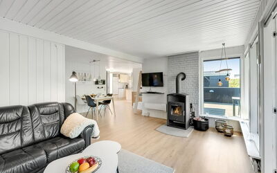 Lill - 50M from the Sea