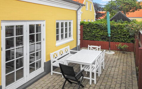 Tuulia - 1.1Km from the Sea: Bois, Toit, Architecture, Domicile, Maison, Chalet, Siding, Dur, Pente, Biens