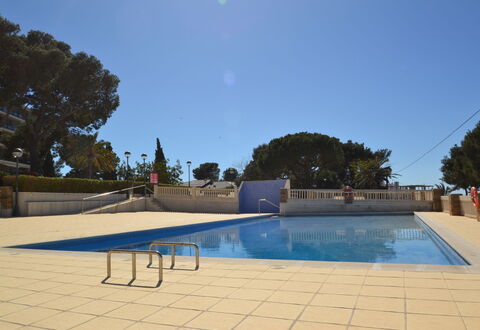 Salou 708: Piscine, Composite, Ombre, Béton, Loisir, Recours, Caractéristique De L'Eau, Centre De Loisirs, Ville Resort