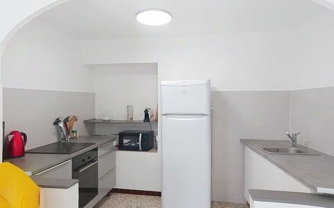 Mimosa: Sol, Principaux Appliance, Design Intérieur, Cuisine, Appareil De Cuisine, Sol, Plafond, Comptoir, Meubles, Éclairage