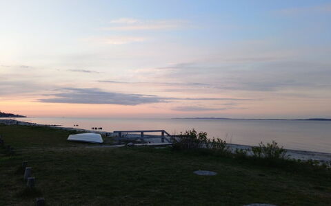 Elsabeth - 20M from the Sea: Ciel, Bleu, Horizon, Ressources En Eau, Plan D'Eau, Nuage, Crépuscule, Mer, Paysage