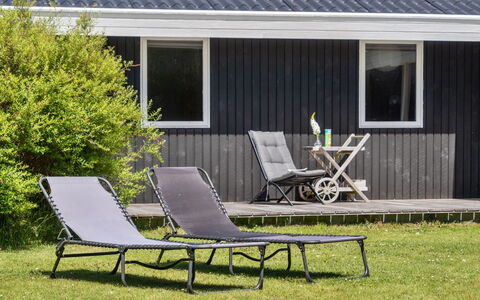 Ingelis - 1.2Km from the Sea: Sol, Sol, Plafond, Design Intérieur, Comptoir, Cuisine, Cabinetry, Pièce, Principaux Appliance, Luminaire