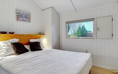 Eivor - 500M from the Sea