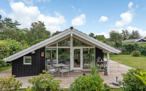 Franca - 500M from the Sea: Bois, Toit, Architecture, Domicile, Maison, Chalet, Siding, Dur, Pente, Biens