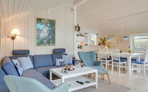 Franca - 500M from the Sea: Bois, Toit, Architecture, Domicile, Maison, Chalet, Siding, Dur, Pente, Biens