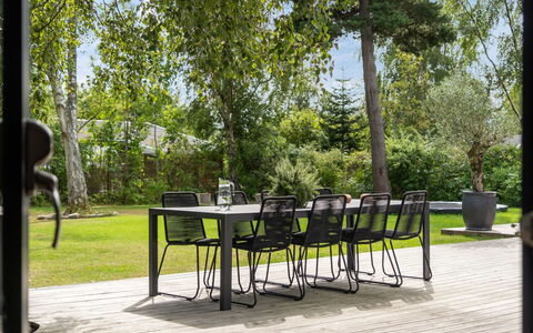 Hævnir - 1Km from the Sea: Sol, Sol, Plafond, Design Intérieur, Comptoir, Cuisine, Cabinetry, Pièce, Principaux Appliance, Luminaire