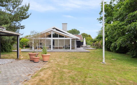 Tonia - 290M from the Sea: 