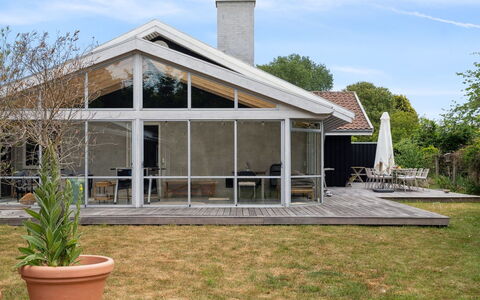 Tonia - 290M from the Sea: Bois, Toit, Architecture, Domicile, Maison, Chalet, Siding, Dur, Pente, Biens
