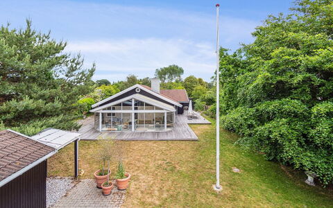 Tonia - 290M from the Sea: Bois, Toit, Architecture, Domicile, Maison, Chalet, Siding, Dur, Pente, Biens