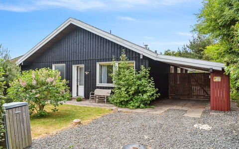 Tonia - 290M from the Sea: Bois, Toit, Architecture, Domicile, Maison, Chalet, Siding, Dur, Pente, Biens