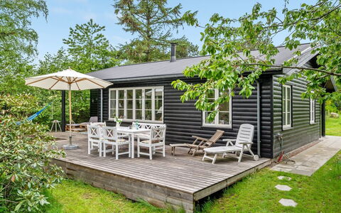 Mariela - 800M from the Sea: Bois, Toit, Architecture, Domicile, Maison, Chalet, Siding, Dur, Pente, Biens