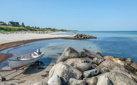 Rebana - 30M from the Sea: Chalet, Cabanon, Cabane, Ferme, Prairie, Cabane, Grange, Cabane En Rondins, Batiments Jardin