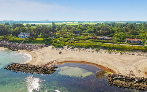 Rebana - 30M from the Sea: Chalet, Cabanon, Cabane, Ferme, Prairie, Cabane, Grange, Cabane En Rondins, Batiments Jardin