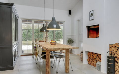 Emely - 700M from the Sea: Bois, Toit, Architecture, Domicile, Maison, Chalet, Siding, Dur, Pente, Biens