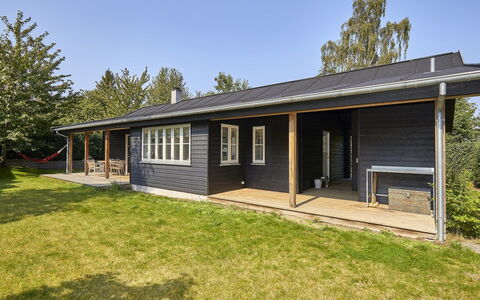 Emely - 700M from the Sea: Bois, Toit, Architecture, Domicile, Maison, Chalet, Siding, Dur, Pente, Biens