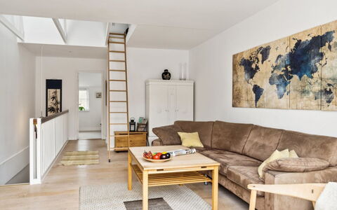 Galia - 2Km from the Sea: Meubles, Design Intérieur, Sol, Sol, Canapé, Mur, Bois, Parquet, Salon, Plafond