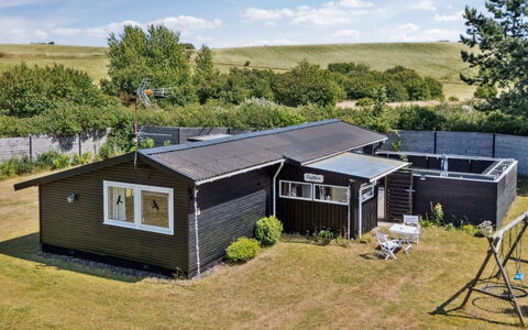 Ludvika - 350M from the Sea: Domicile, Chalet, Porche, Siding, Ferme, Structure En Plein Air