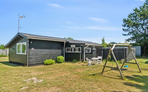 Ludvika - 350M from the Sea: Domicile, Chalet, Porche, Siding, Ferme, Structure En Plein Air