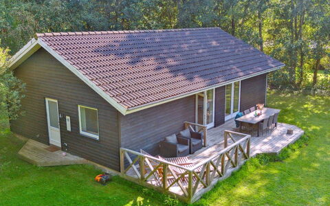 Pietari - 1.2Km from the Sea