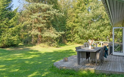 Pietari - 1.2Km from the Sea